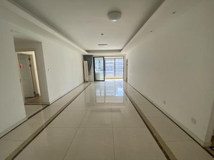 北京万科中央公园4室2厅155平中楼层/共21层