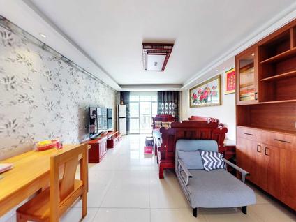 北京星河花园3室2厅131.99平高楼层/共11层