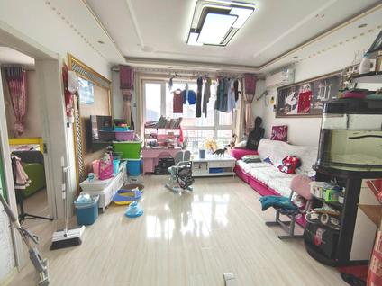 长春御景名都A区2室2厅81.28平低楼层/共33层