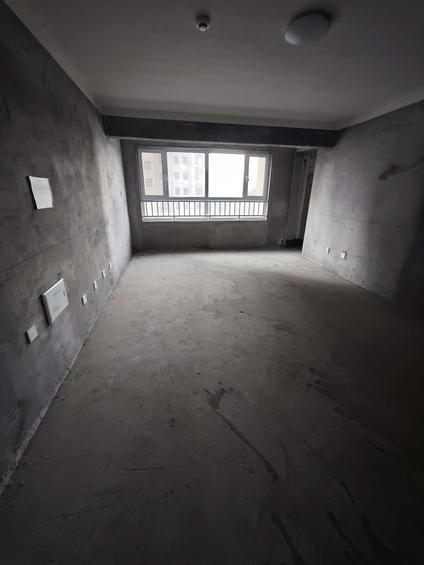 北京康湖花园3室2厅149.96平低楼层/共26层