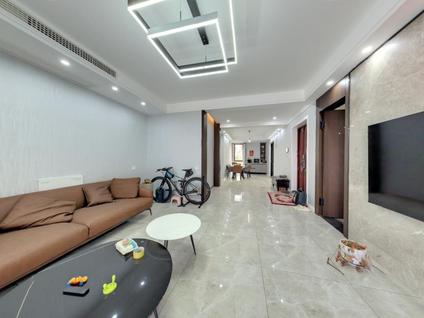 北京东方润园4室2厅171平低楼层/共9层