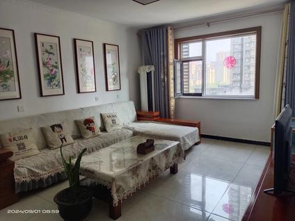 北京中达广场3室2厅128.73平低楼层/共29层