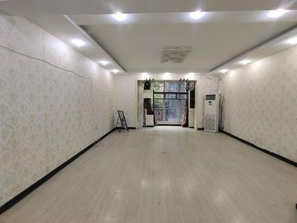 北京花板湖小区4室2厅146平低楼层/共6层