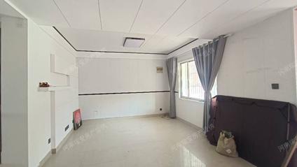 北京正大商住广场5室4厅168平高楼层/共3层