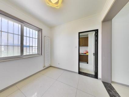 北京隆胜华庭2室2厅103.18平高楼层/共12层