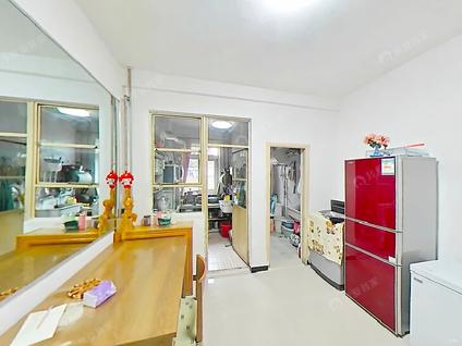 北京鹿牌家园2室1厅66.39平低楼层/共6层