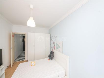 上海潍坊六村1室1厅32.5平中楼层/共6层