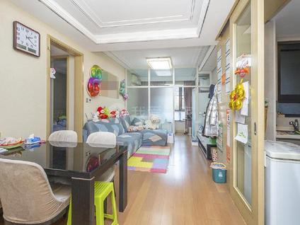 北京臻园3室1厅90.64平低楼层/共18层