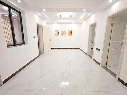 北京江南路2室1厅68平中楼层/共8层