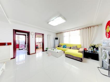 北京杏山花园3室2厅111.97平低楼层/共6层