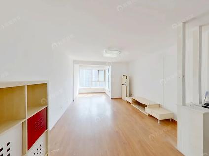 北京国美第一城(二号院)3室2厅136.16平中楼层/共27层