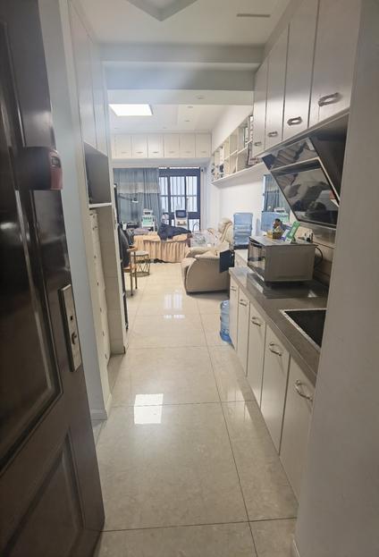 北京宝龙城市广场1室1厅42平高楼层/共32层