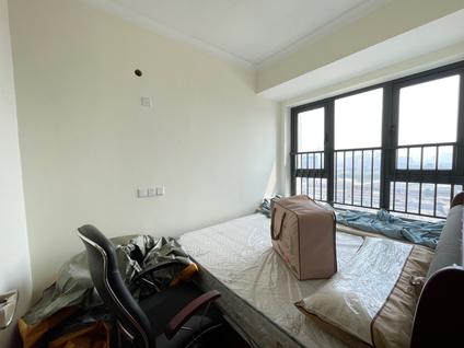 江门骏景湾星誉3室2厅103平中楼层/共26层