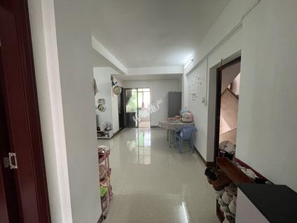 北京官山花园3室2厅97平低楼层/共22层