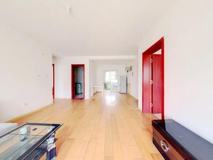 北京银座动感世代3室2厅115.95平中楼层/共7层