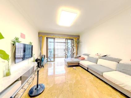 湛江碧桂园公园首府3室2厅118.96平中楼层/共13层