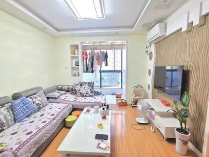 北京荣盛雨荷苑2室2厅75平低楼层/共18层