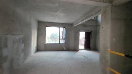 洛阳瀍水华庭4室2厅172平低楼层/共6层