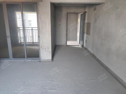 江门保利西海岸3室2厅88平中楼层/共28层