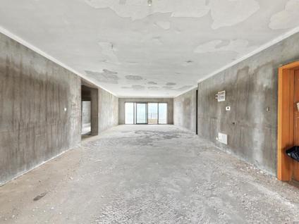 北京万力时代(东区)5室2厅290.82平高楼层/共30层