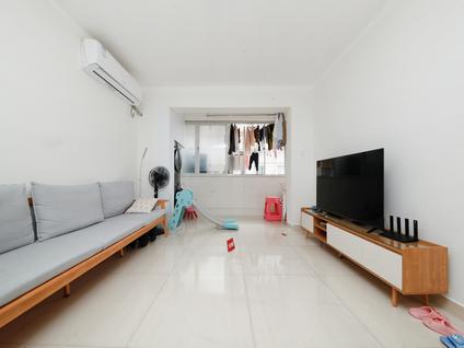 北京中旅广场2室2厅72.67平中楼层/共12层