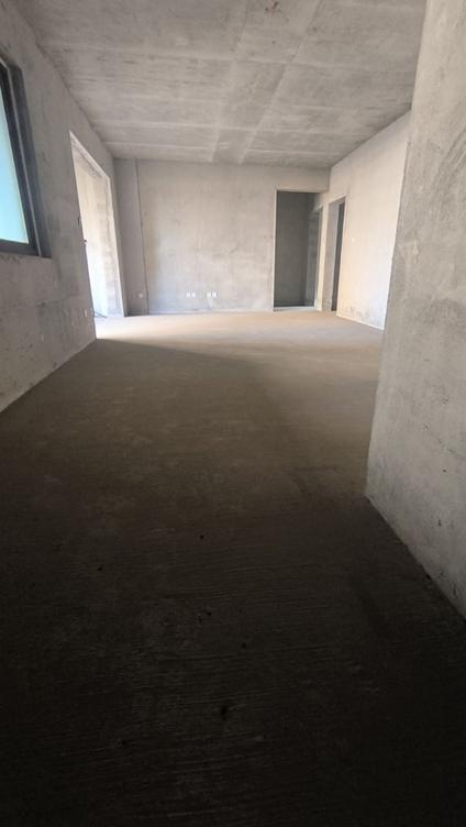 北京丽都花园3室2厅124平低楼层/共25层