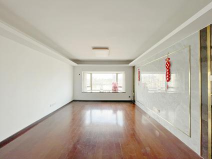 北京鸿景花园3室2厅118平中楼层/共25层