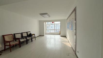 北京深圳印象3室2厅129平低楼层/共6层