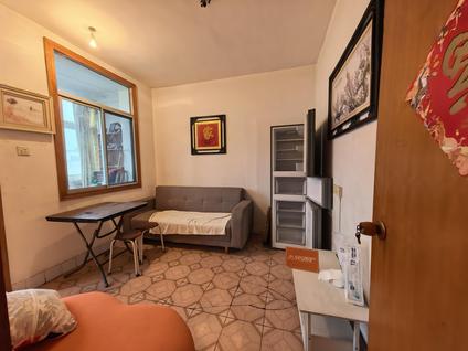 北京铁二处小区2室1厅57平中楼层/共6层