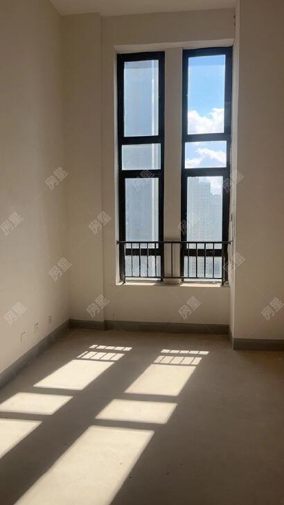 北京昆明新城吾悦广场1室1厅38平高楼层/共20层