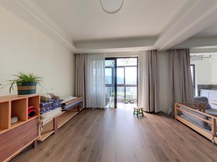 湖州绿城诚园4室2厅138平高楼层/共18层