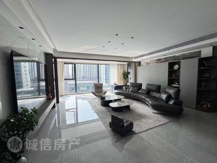 宿州君颐兰庭4室2厅201.85平低楼层/共18层