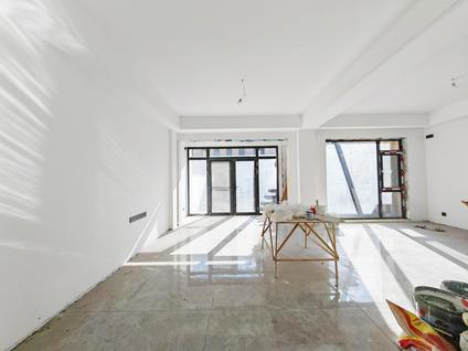 济南中建长清湖(珺园)4室2厅180平低楼层/共1层