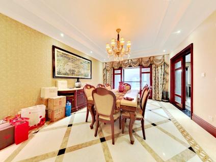 西安中海铂宫4室2厅238.84平低楼层/共17层