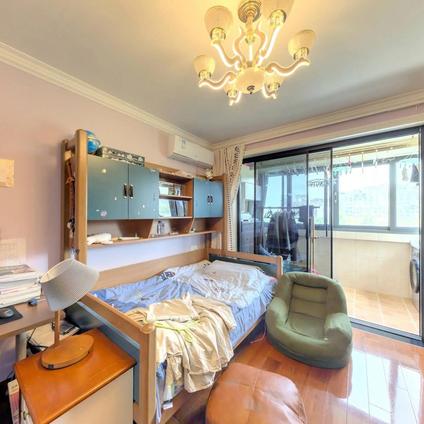 上海海桐小区1室1厅51.8平高楼层/共6层