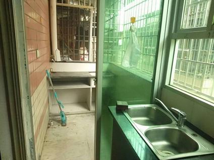 北京威龙市场商住楼2室1厅75.7平低楼层/共1层