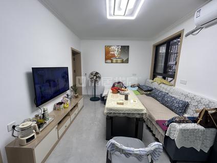 遵义航天三区新力小区2室1厅63平低楼层/共9层