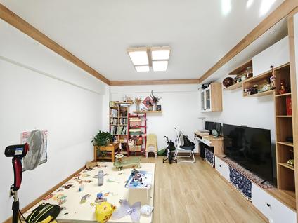 北京新湖花园3室1厅81.96平低楼层/共7层