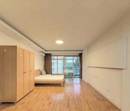 北京翠岛花城3室2厅136.47平低楼层/共7层