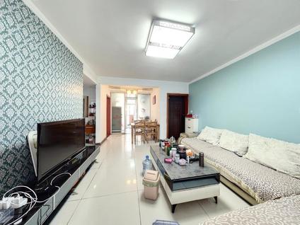 北京金谷阳光地带2室2厅81平低楼层/共6层