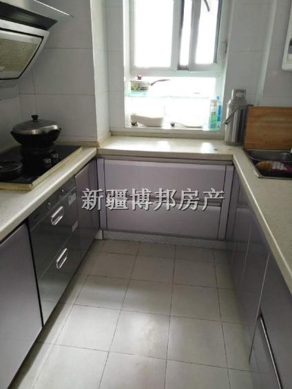 北京中国石化集团西北石油局河南东路小区3室2厅119平高楼层/共30层