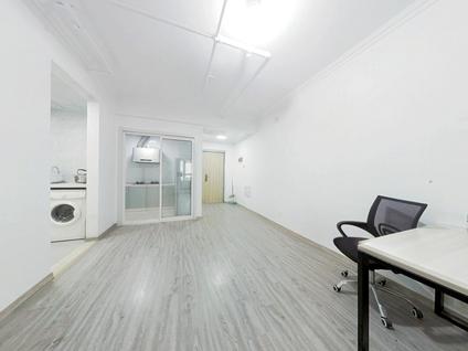 北京明发财富中心2室1厅68.56平低楼层/共33层