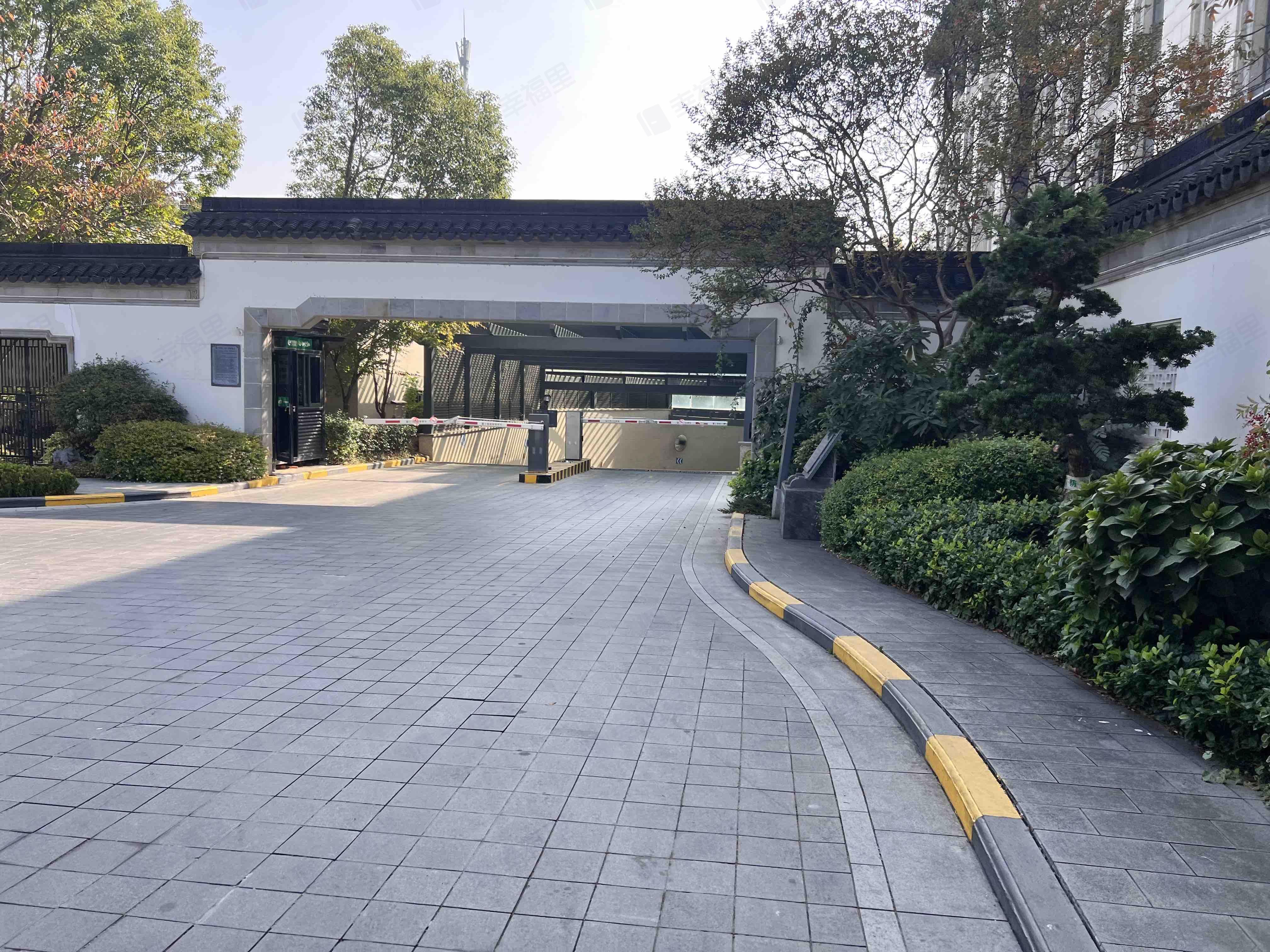 绿城紫薇公馆小区效果图