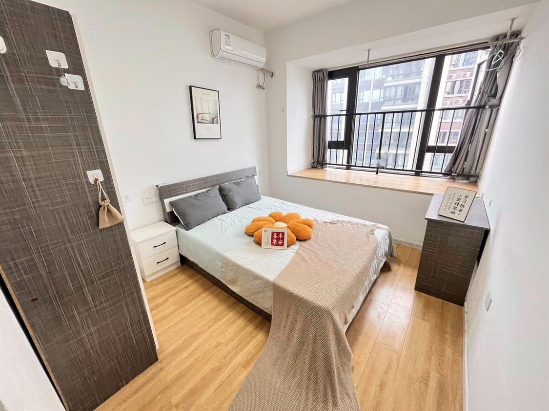 合租·龙湖九里峰景