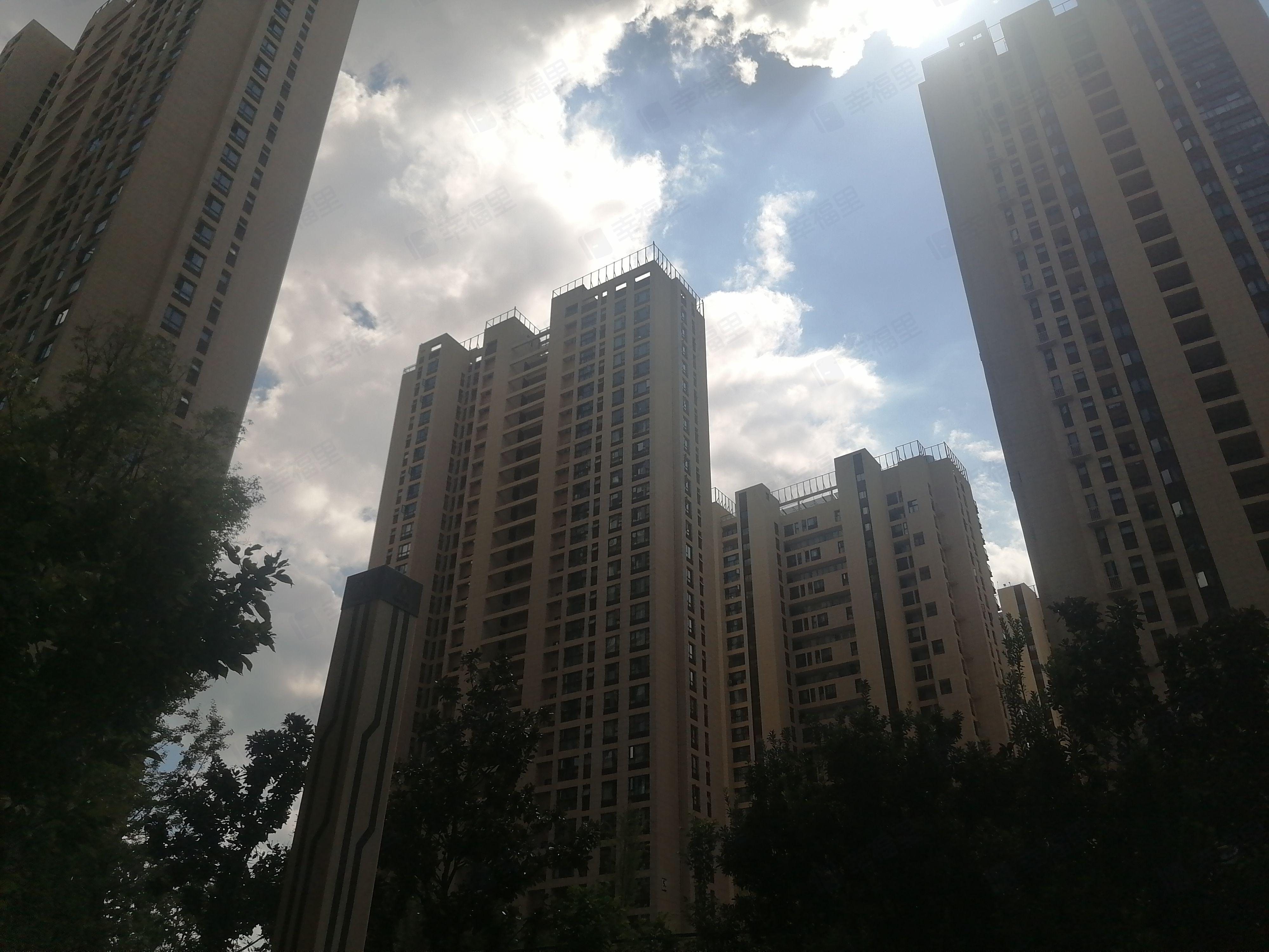 蓝光雍锦世家小区效果图