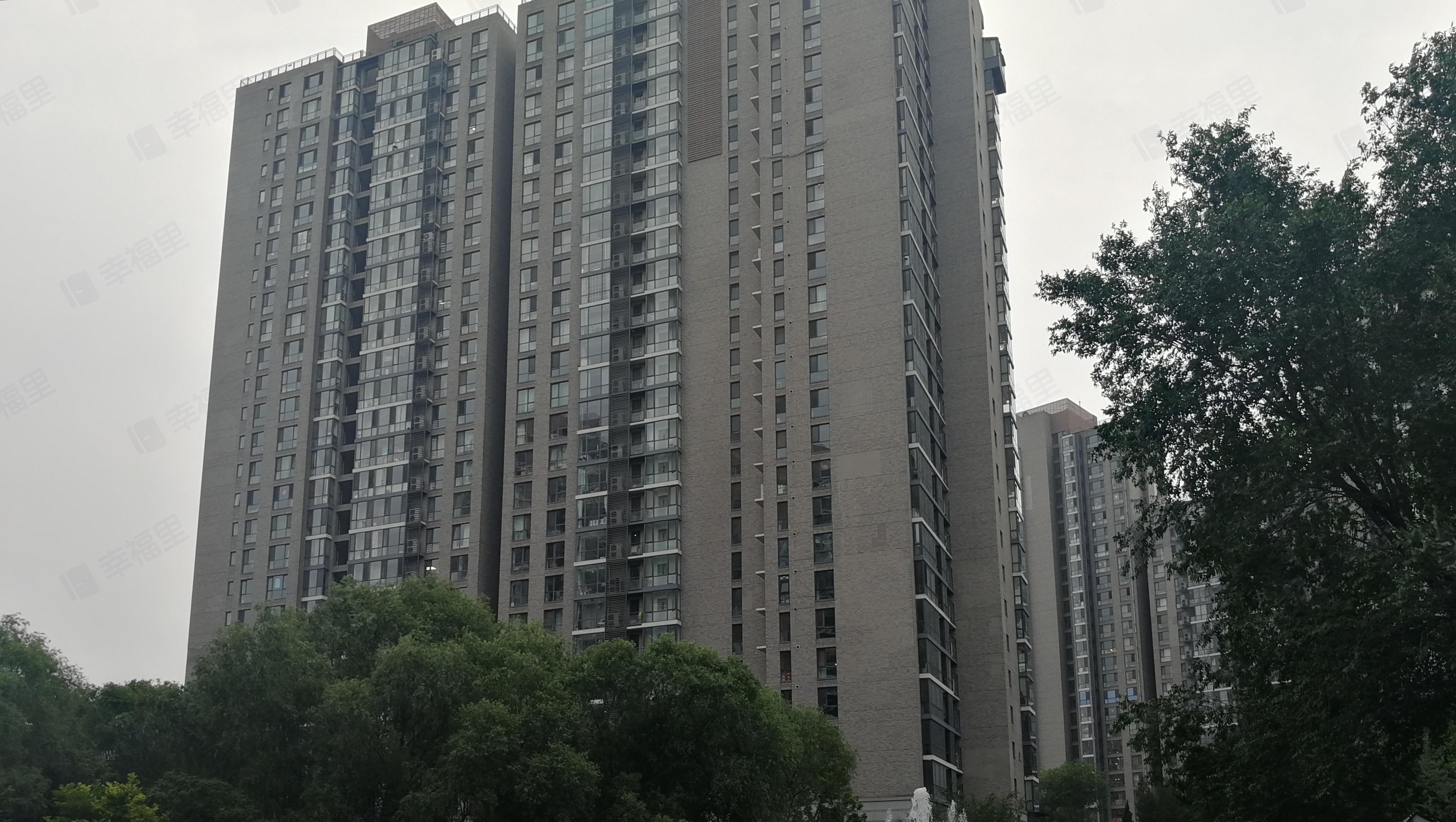 国兴观湖国际小区效果图