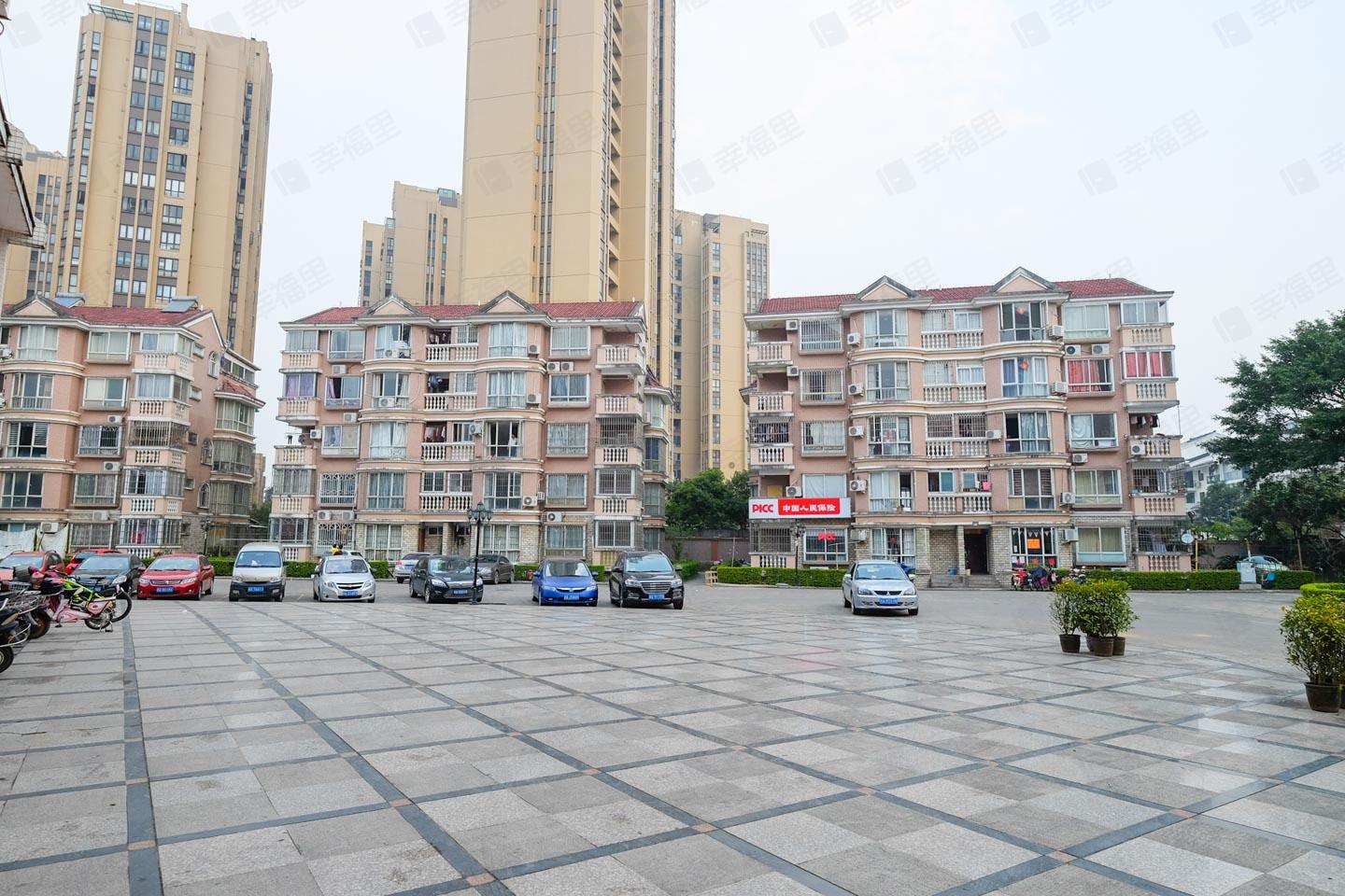 英泰第一城A区小区效果图