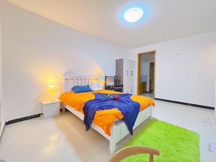 雁塔大寨路合租 恒大城3室2厅/123平/中楼层