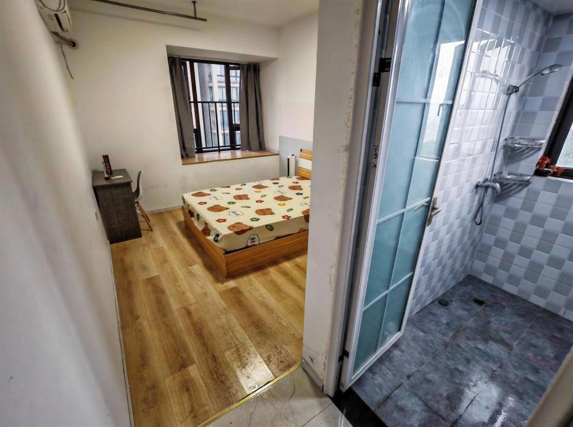 合租·龙湖九里峰景