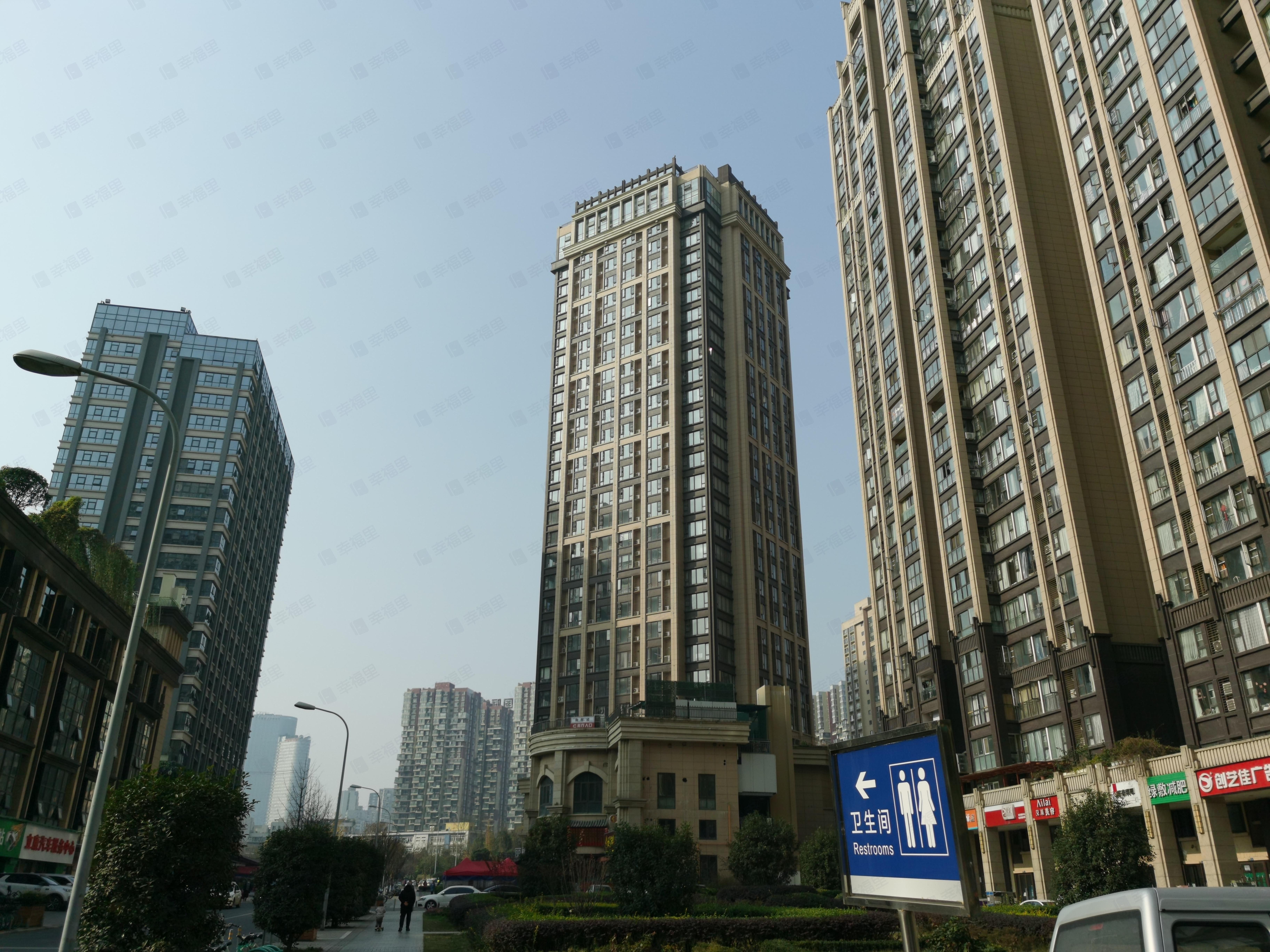 蓝光锦绣城(五期)小区效果图